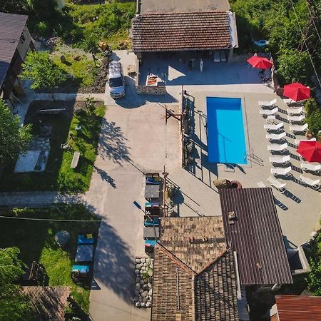 Hotel Metekhara Ambrolauri Zewnętrze zdjęcie