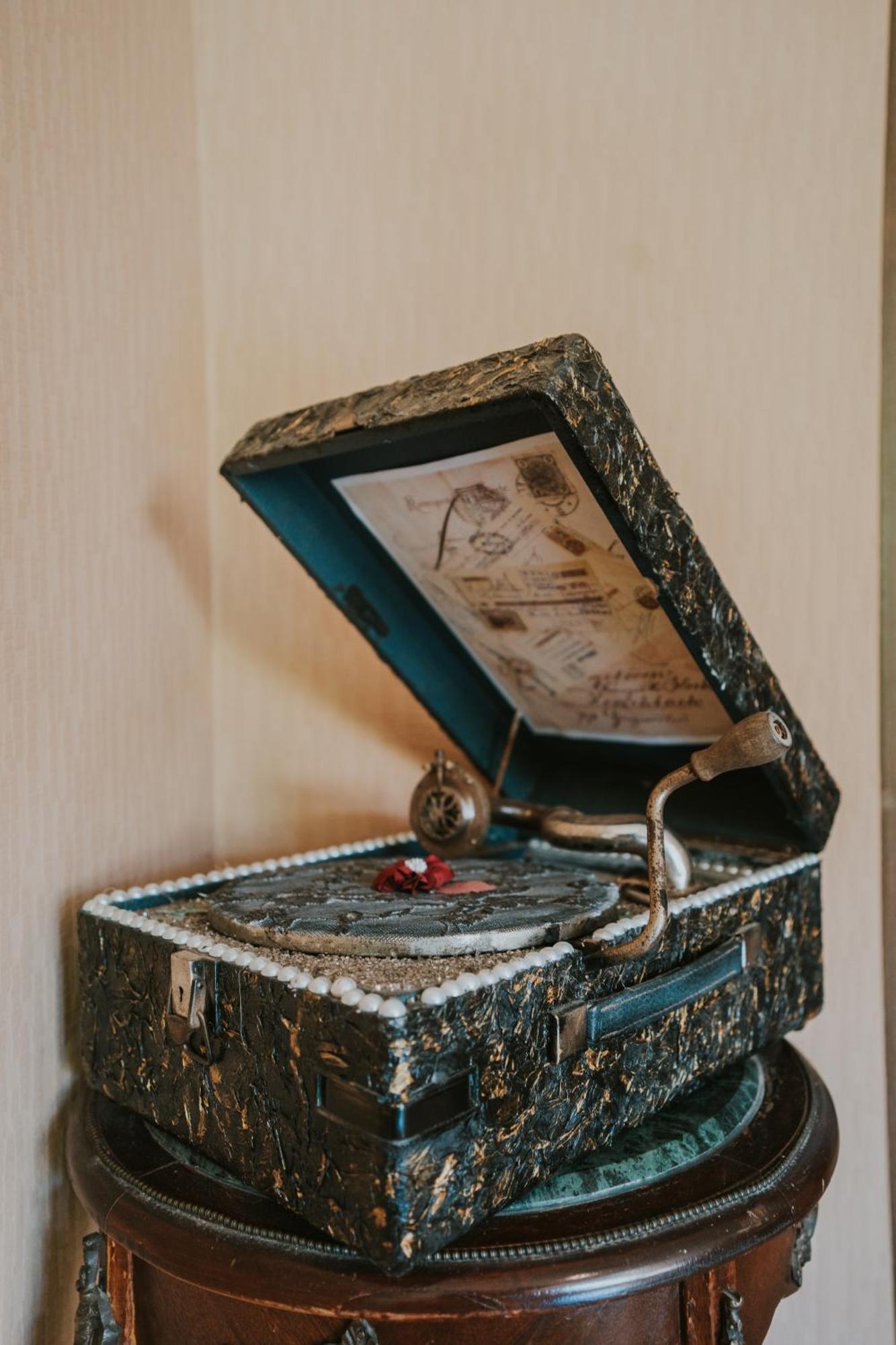 Hotel Metekhara Ambrolauri Zewnętrze zdjęcie