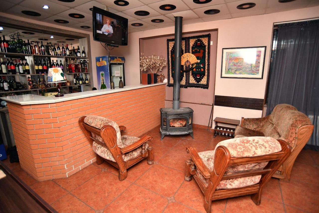 Hotel Metekhara Ambrolauri Zewnętrze zdjęcie